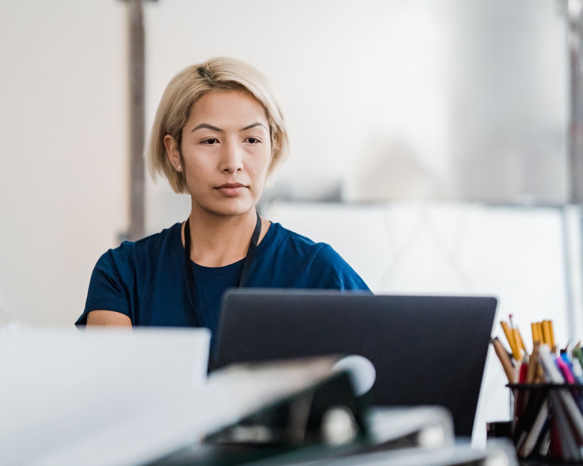 Foncez sur recherche-travail-domicile.com, vous y trouverez des solutions pour prendre un nouveau départ !